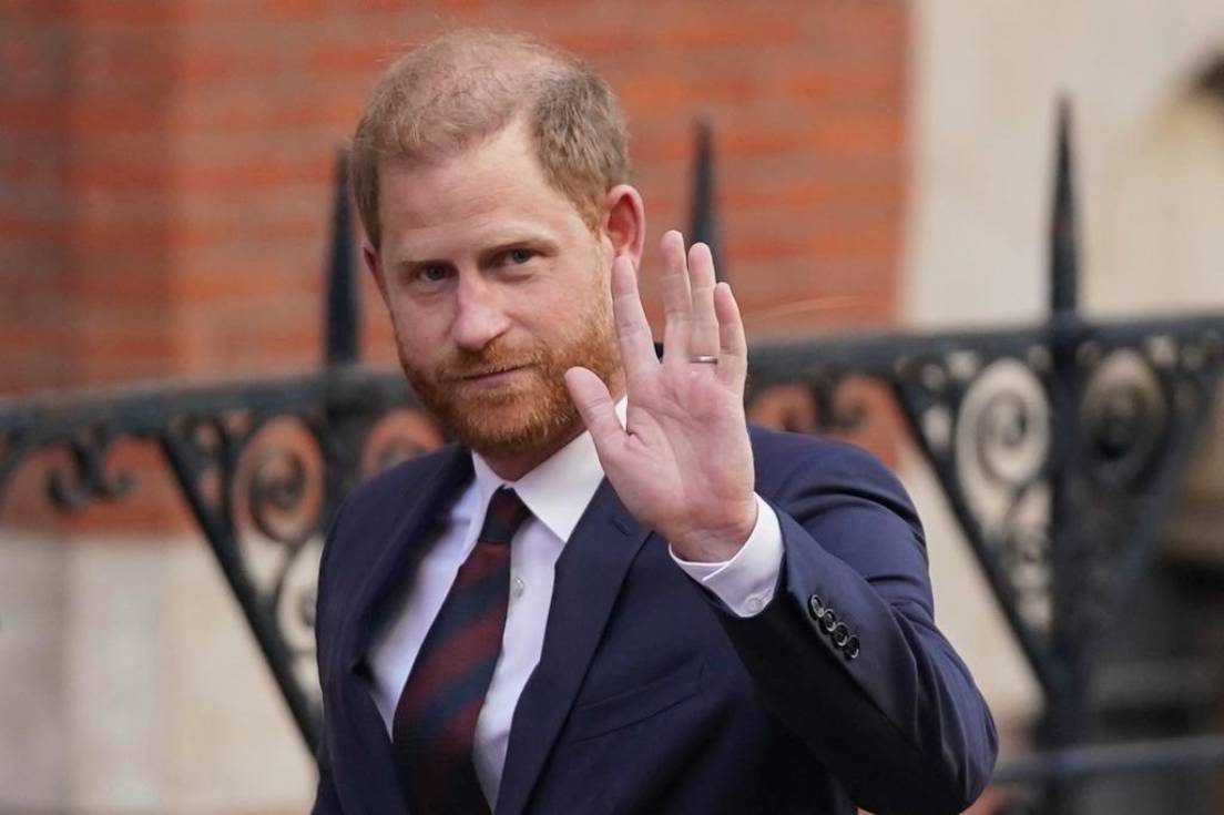Príncipe Harry busca proteção policial após ameaça de morte da Al-Qaeda
