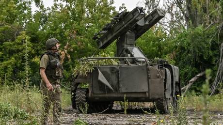 FILE PHOTO. Strela-10 anti-aircraft missile system