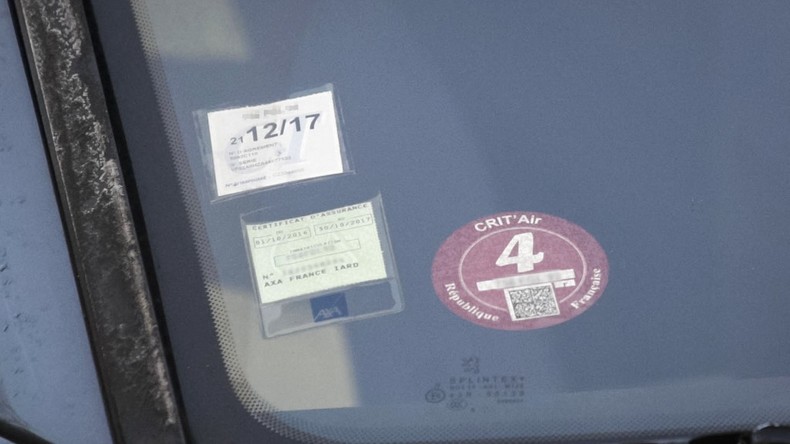 Rouen : Gilets jaunes et militants de gauche manifestent contre la Zone à faibles émissions