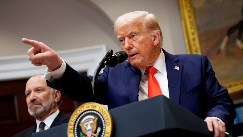 Trump juge tout à fait possible l’option militaire contre l’Iran