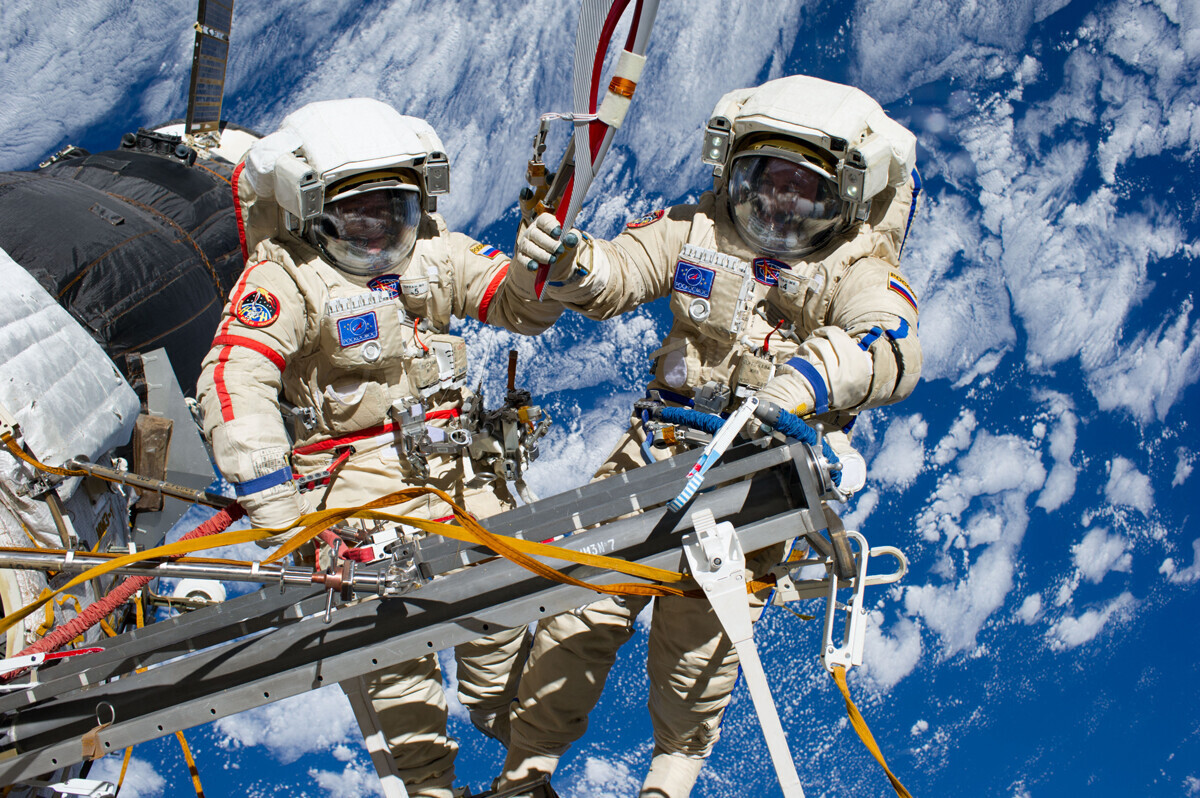 Roscosmos